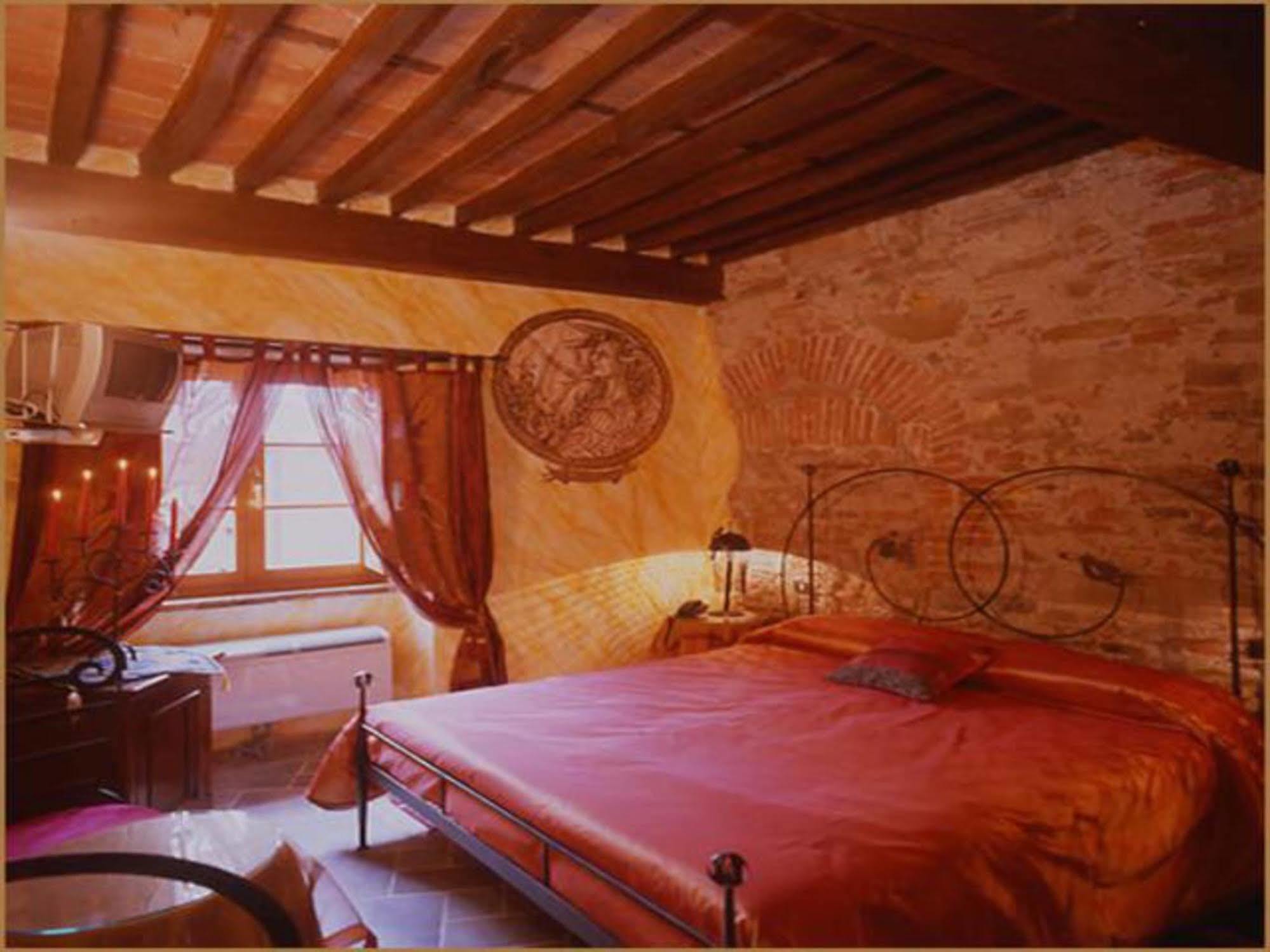 Corte Di Re Artù Lucques Extérieur photo
