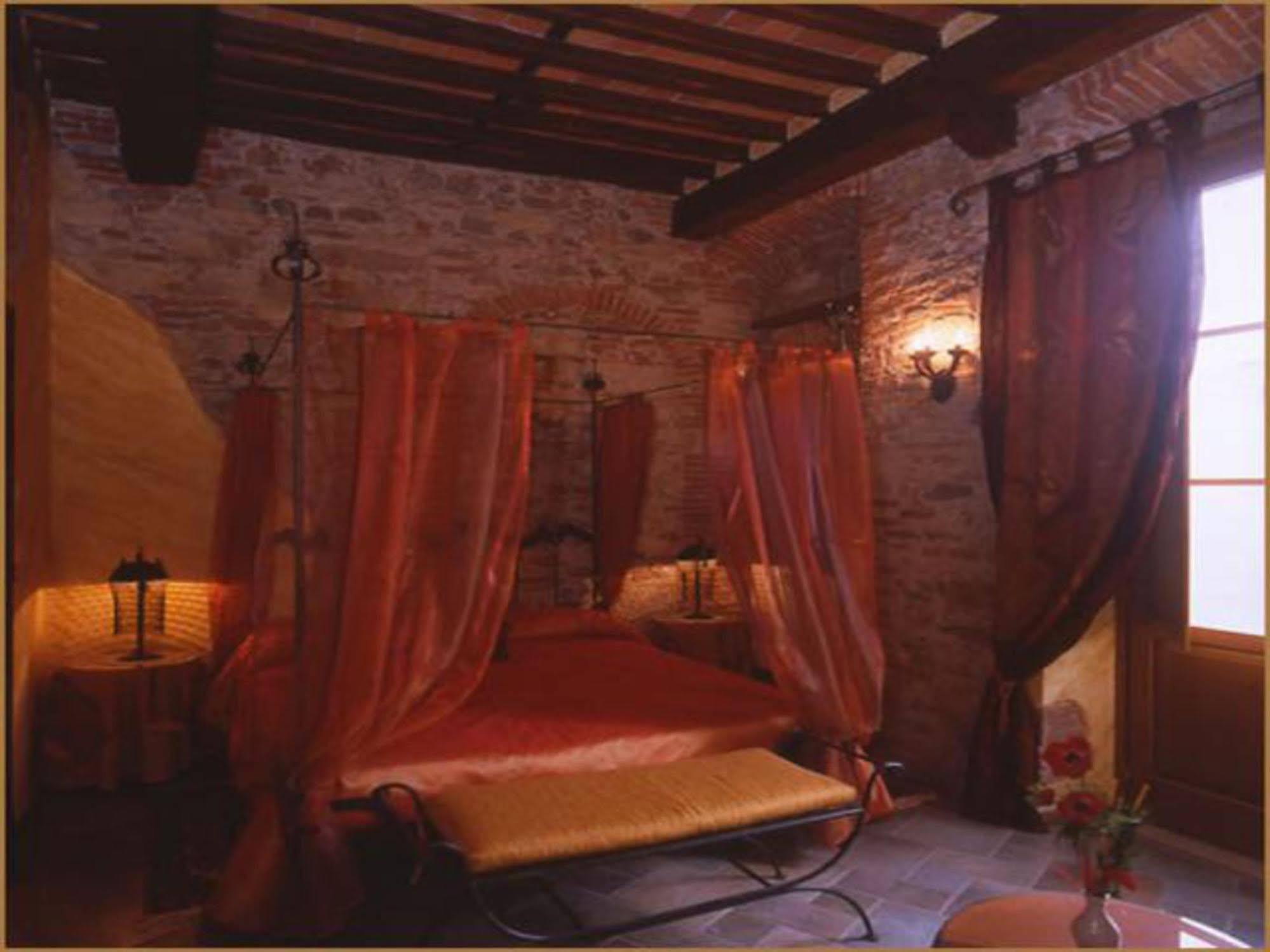 Corte Di Re Artù Lucques Extérieur photo